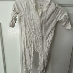 White Zipper Footie Kyte BABY